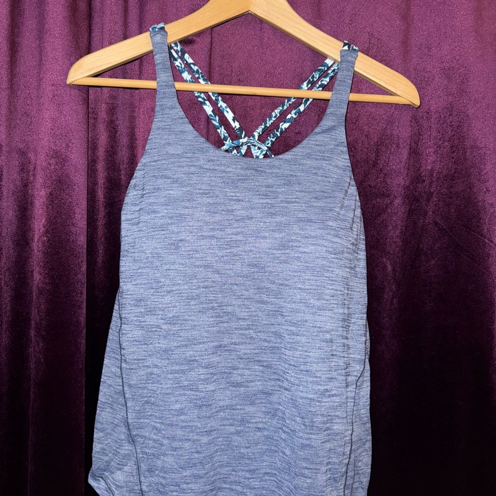 Lululemon Lavender Blue Women's Tank Top Sz 6